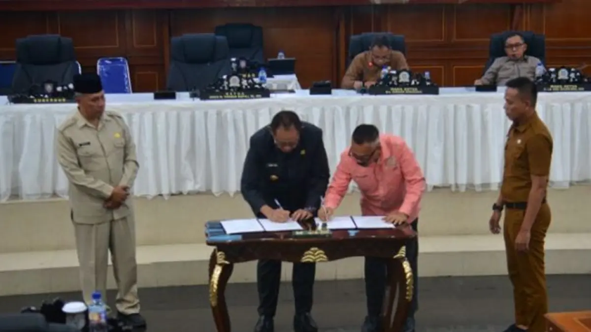 Rapat Paripurna ke-81 terkait penetapan pembentukan Rancangan Perda di luar Program Pembentukan Perda (Propemperda).(F:DKmfo)