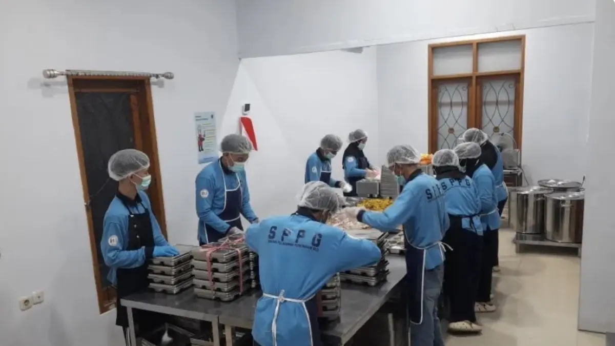 Suasana ruang pengemasan produk MBG di salah satu SPPG di Kota Gorontalo, Provinsi Gorontalo, pada Selasa (5/5/2026). ANTARA/Zulkifli Polimengo