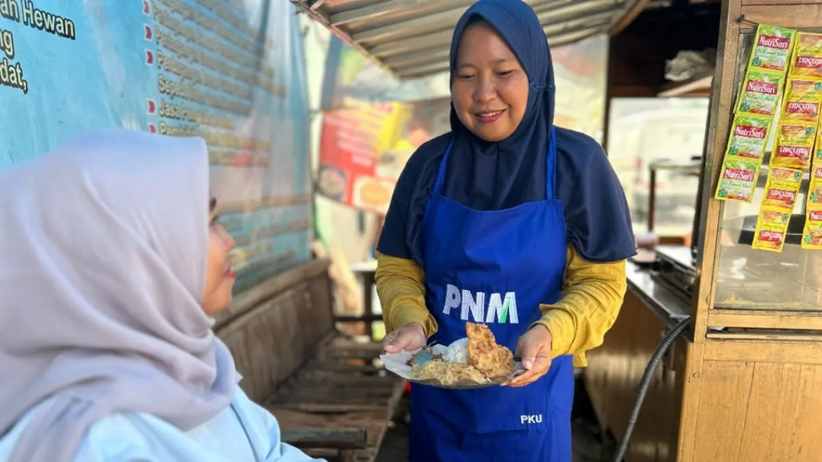 Evanti berhasil mengembangkan usahanya hingga mampu membuka layanan mini ATM melalui BRILink Agen