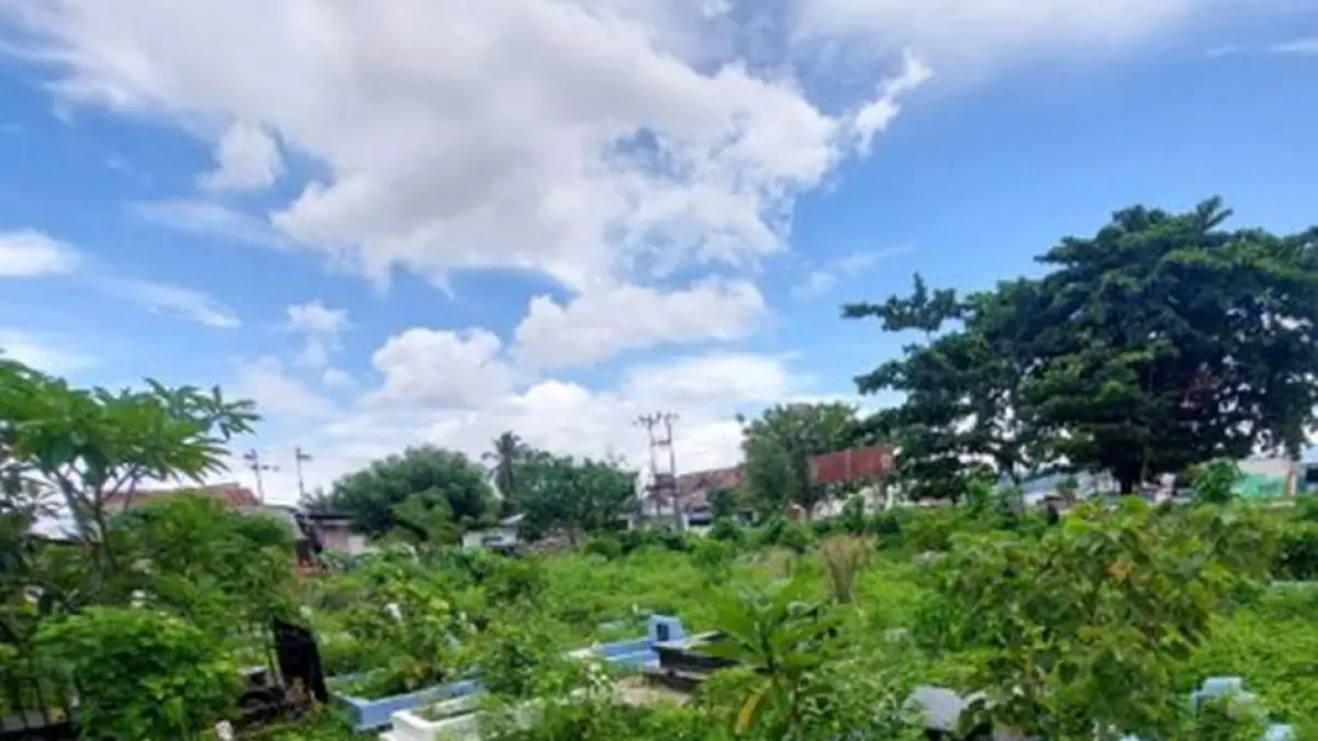 Makam di kompleks pekuburan Eks Terminal 1942 Andalas, Kelurahan Tapa, Kecamatan Sipatana.(F:istimewa)