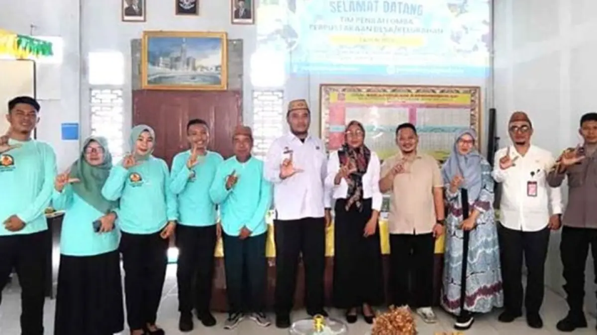 Camat Kabila, Toyo Utomo Monoarfa saat menghadiri ajang Penilaian Lomba Perpustakaan Desa tingkat Kabupaten Bone Bolango Tahun 2026, di Perpustakaan An-Nur dari Desa Poowo, Kecamatan Kabila.(F:istimewa).