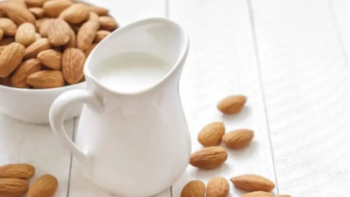Ilustrasi susu almond (ANTARA/Pixabay)