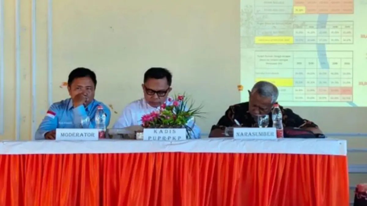 Pembahasan Laporan Antara Dokumen Rencana Induk Sistem Penyediaan Air Minum (RISPAM) yang digelar di Tapadaa Beach.(F:Prokopim)