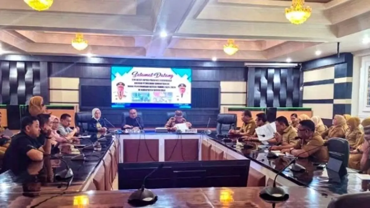Bupati Gorontaalo Sofyan Puhi bersama jajaran OPD saat menerima Tim Reses DPRD Provinsi Gorontalo.(F:Dkmfo)