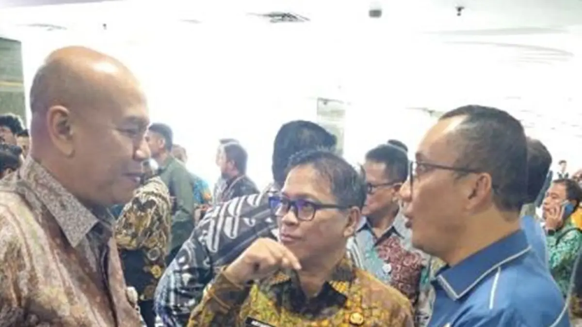 Pertemuan Wabup Boalemo Lahmudin Hambali dengan Menteri Kelautan dan Perikanan Sakti Wahyu Trenggono dan Wakil Menteri Kelautan dan Perikanan Didit Herdiawan Ashaf.(F:Dkmfo)