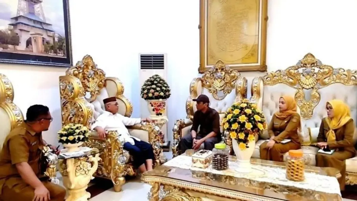 Pertemuan antara perwakilan manajemen Papip Celebes dan Bupati Gorontalo Sofyan Puhi di Rumah Dinas Bupati Gorontalo.(F:Diskmfo)