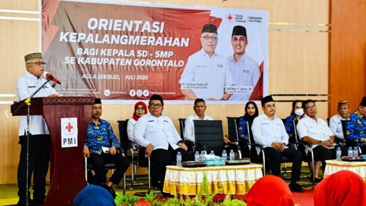 Bupati Gorontalo, Sofyan Puhi membuka orientasi kepalangmerahan yang mempertemukan 361 kepala SD dan SMP se-Kabupaten Gorontalo, (F:Diskminfo)