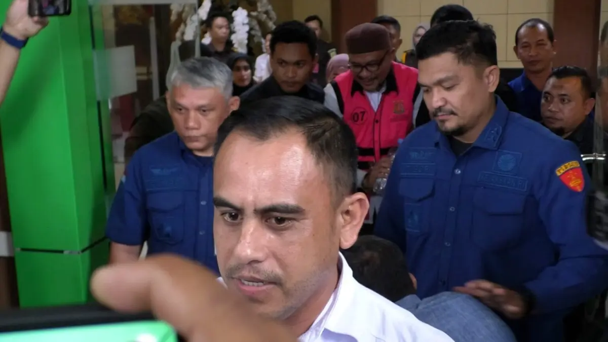 Kejaksaan Tinggi Gorontalo resmi menetapkan mantan Kepala Dinas Kominfo berinisial MR sebagai tersangka sekaligus melakukan penahanan.(F:istimewa)
