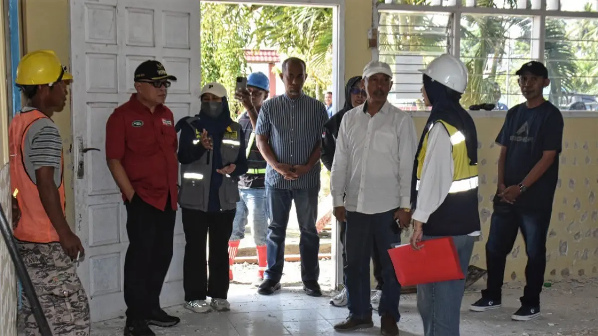 Bupati Sofyan Puji tinjau sekolah penerima revitalisasi (F:Diskominfo)