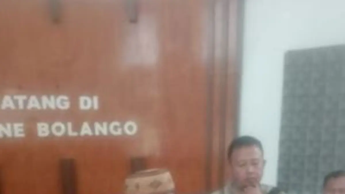 Sekretaris Daerah Bone Bolango, Iwan Mustapa, mengungkapkan bahwa setelah isu tersebut mencuat, pihaknya langsung melakukan verifikasi kepada seluruh pimpinan OPD.(F:gpd)