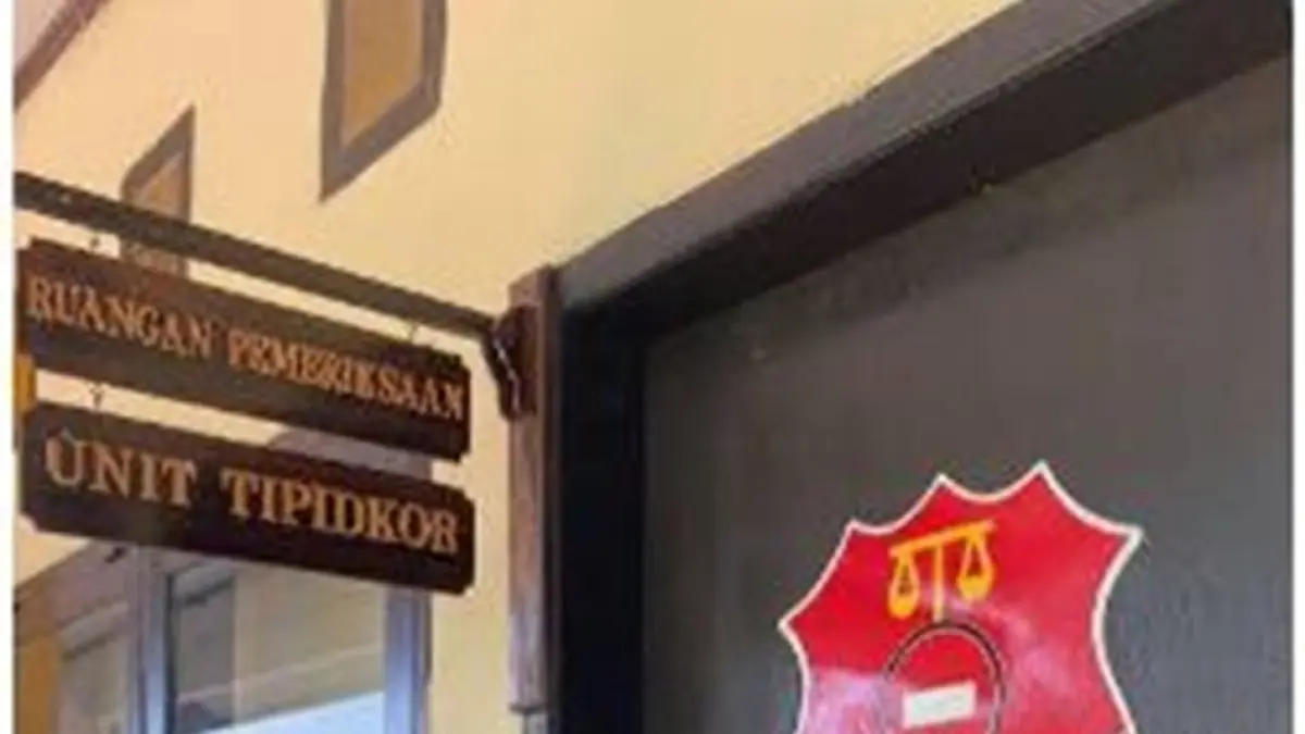 Penjabat Kepala Desa Toto Utara, Jusri Utiarahman, resmi mengadukan dugaan penyelewengan APBDes Tahun Anggaran 2025 ke Unit Tipidkor Satreskrim Polres Bone Bolango.(F:Isitimewa)