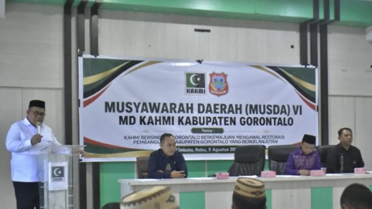  Sekretaris Daerah Kabupaten Gorontalo, Sugondo Makmur, saat membuka Musyawarah Daerah (Musda) Ke-VI Majelis Daerah KAHMI Kabupaten Gorontalo di Aula Dinas Kesehatan Kabupaten Gorontalo.(F:Diskominfo)