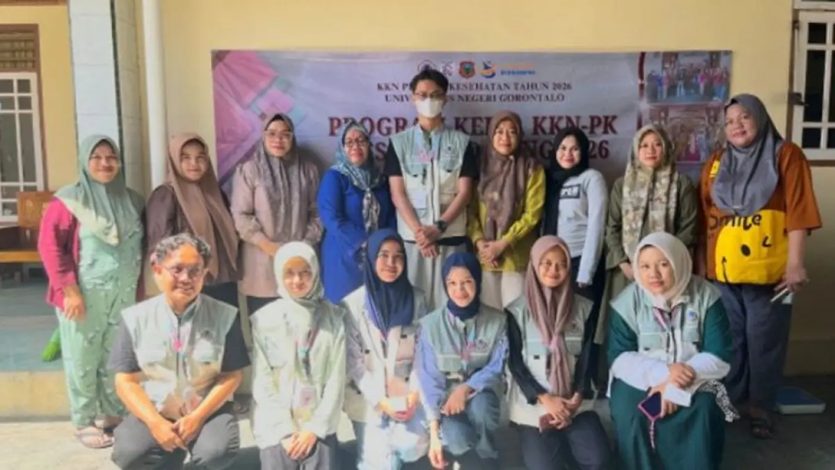 mahasiswa Kuliah Kerja Nyata Profesi Kesehatan (KKN PK) Universitas Negeri Gorontalo (UNG) di Desa Luwoo, Kecamatan Talaga Jaya. (F:istimewa)