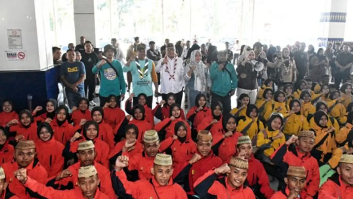 Keberangkatan kontingen dilepas Ketua Kwarda Gerakan Pramuka Provinsi Gorontalo H. Sofyan Puhi melalui Bandara Djalaluddin Gorontalo.(F:Diskominfo)