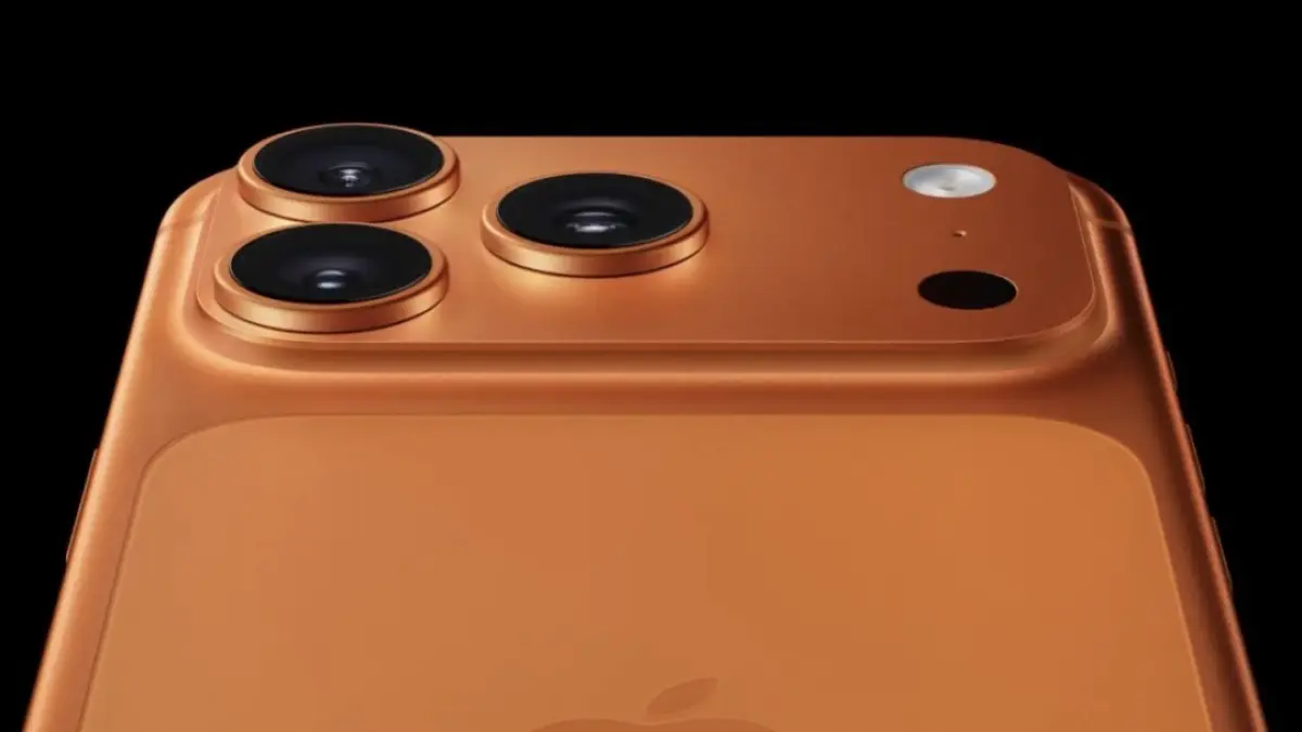 Ilustrasi - Tampilan kamera belakang iPhone. Dalam foto ini tampak belakang iPhone 17 Pro. (ANTARA/Apple Newsroom)