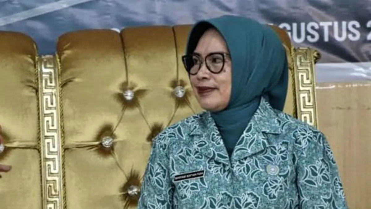 
Ketua TP-PKK Kabupaten Gorontalo Ny. Maryam Sofyan Puhi meminta seluruh kader menjadikan data sebagai alat untuk membaca kondisi organisasi sekaligus menentukan  arah program pemberdayaan keluarga dan masyarakat.(F:Diskominfo)