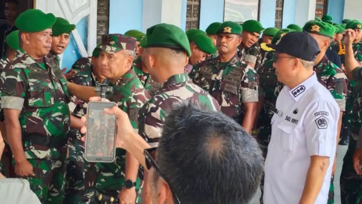 Kedatangan Pangdam XIII/Merdeka disambut Wakil Bupati Boalemo Lahmudin Hambali di Batalyon Yonif TP 915/Bituo. (F:Diskominfo)