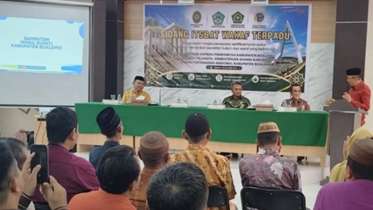 Wakil Bupati Boalemo Lahmudin Hambali membuka sidang tersebut yang diselenggarakan Pengadilan Agama Tilamuta di Aula Gedung Kementerian Haji dan Umroh Kabupaten Boalemo.(F:Prokopim)