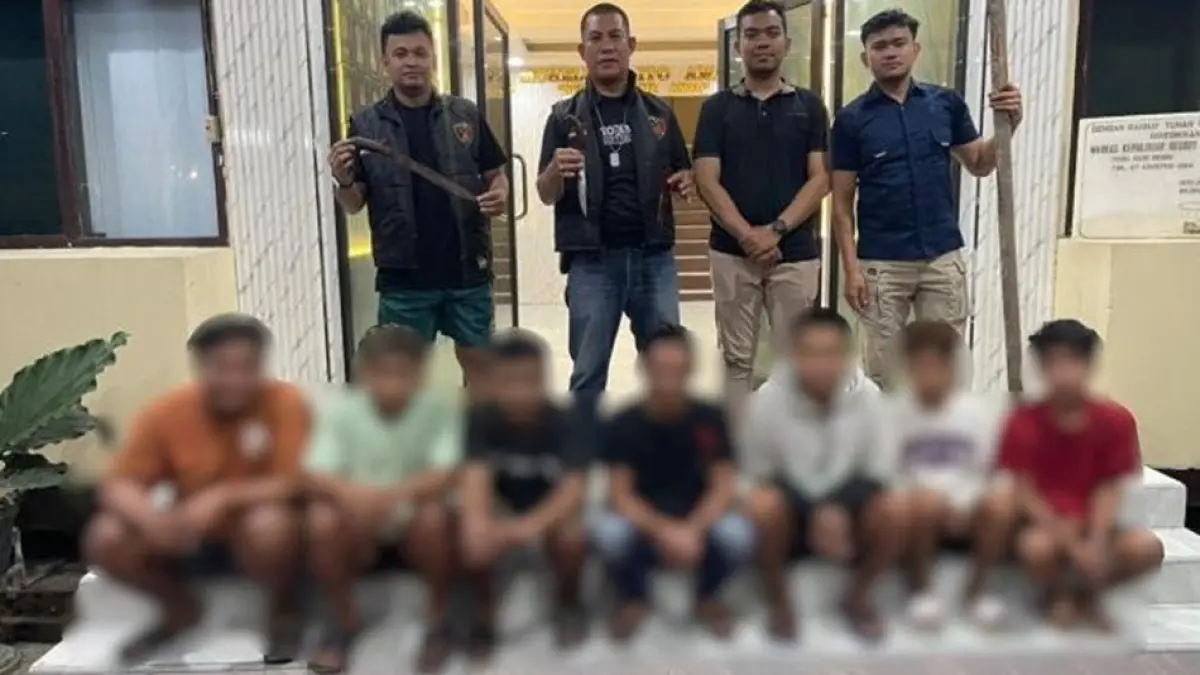 Polisi  mengamankan tujuh pria yang diduga terlibat dalam penyerangan terhadap seorang buruh harian berinisial YT di Kelurahan Limba U 1, Kecamatan Kota Selatan, Kota Gorontalo. (F:Hms-Pol)