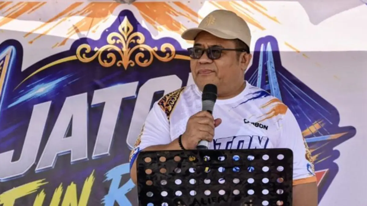 Sekretaris Daerah Kabupaten Gorontalo Sugondo Makmur menutup rangkaian olahraga di Desa Kaliyoso, Kecamatan Dungaliyo, Kabupaten Gorontalo. (F:Kmfo)