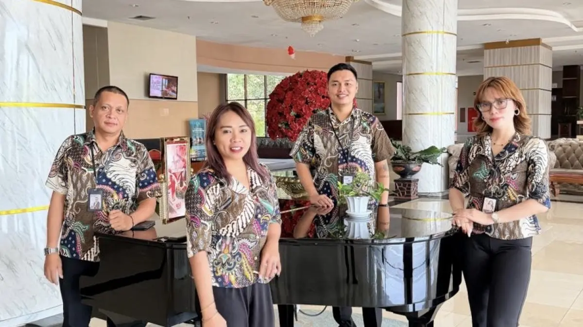 Tim Sales & Marketing Sutan Raja Hotel & Convention Manado