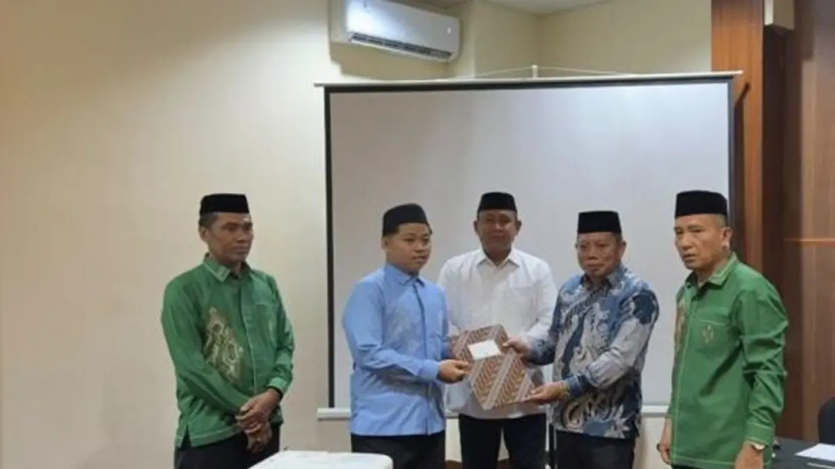 Wabup Risman sengaja hadir di Semarang, Jawa Tengah, untuk mendampingi dan memberikan dukungan kepada putra-putri daerah yang membawa nama Bone Bolango sekaligus Provinsi Gorontalo.(F:Diskominfo)