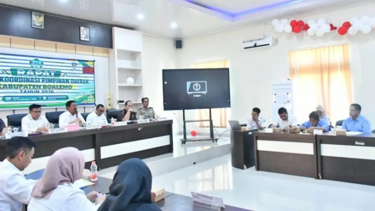 Empat persoalan tersebut menjadi agenda utama dalam Rapat Koordinasi Forum Koordinasi Pimpinan Daerah (Forkopimda) Kabupaten Boalemo yang dipimpin Bupati Boalemo Drs. H. Rum Pagau di Aula Dinas Kesehatan.(F:Diskominfo)