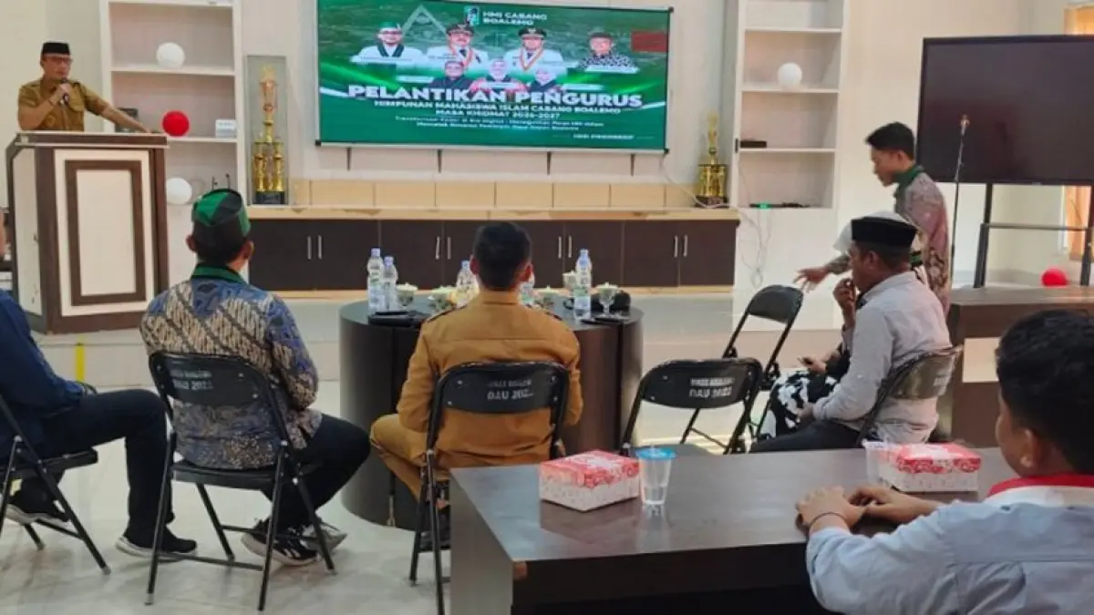Wabup Boalemo Lahmudin Hambali saat menghadiri Pelantikan Pengurus HMI Cabang Boalemo Periode 2026–2027 di Aula Dinas Kesehatan Kabupaten Boalemo.(F:Diskominfo)