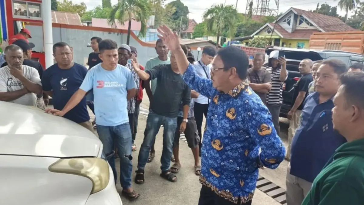 Bupati Rum Pagau sidak SPBU di wilayah Tilamuta (F:Pprokopim)