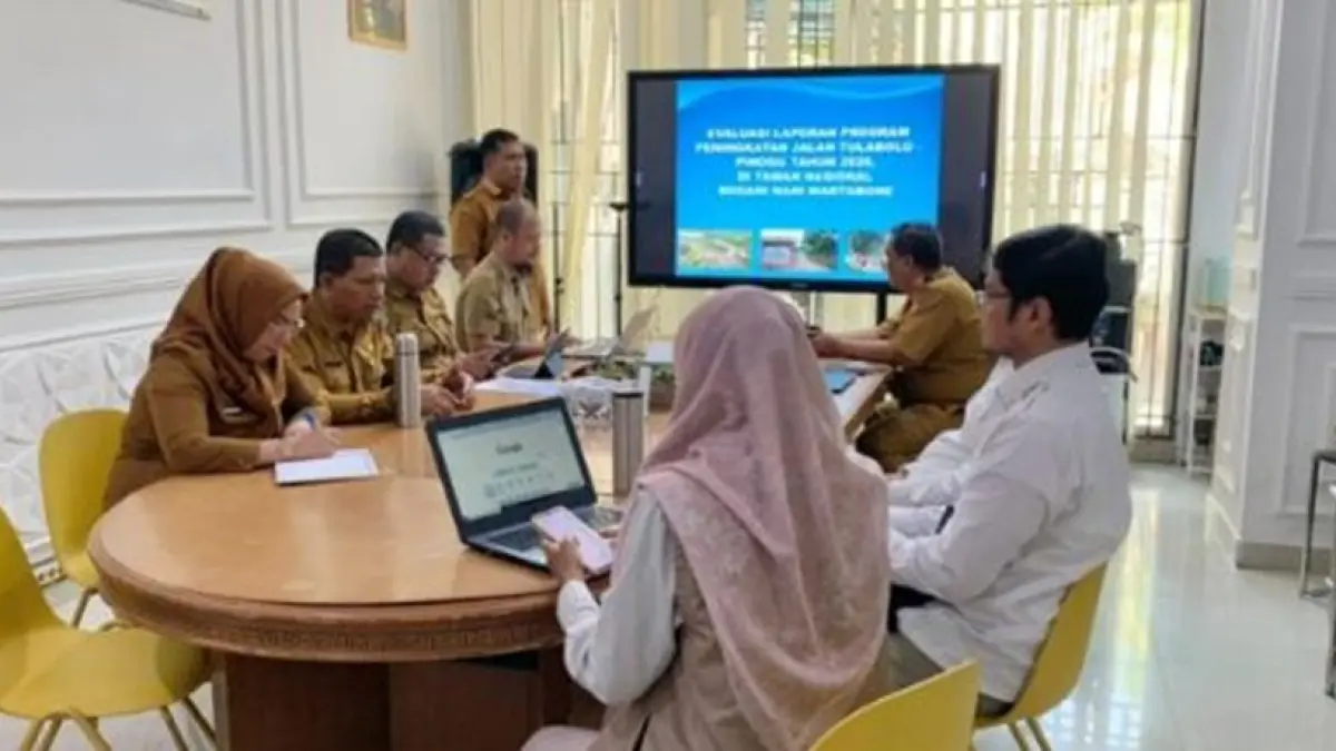 Evaluasi kerja sama antara Pemerintah Kabupaten Bone Bolango, Balai Taman Nasional Bogani Nani Wartabone (TNBNW) dan Direktorat Teknis 
Konservasi Sumber Daya Alam dan Ekosistem (KSDAE), yang berlangsung secara hybrid melalui Zoom Meeting.(F:Diskominfo)