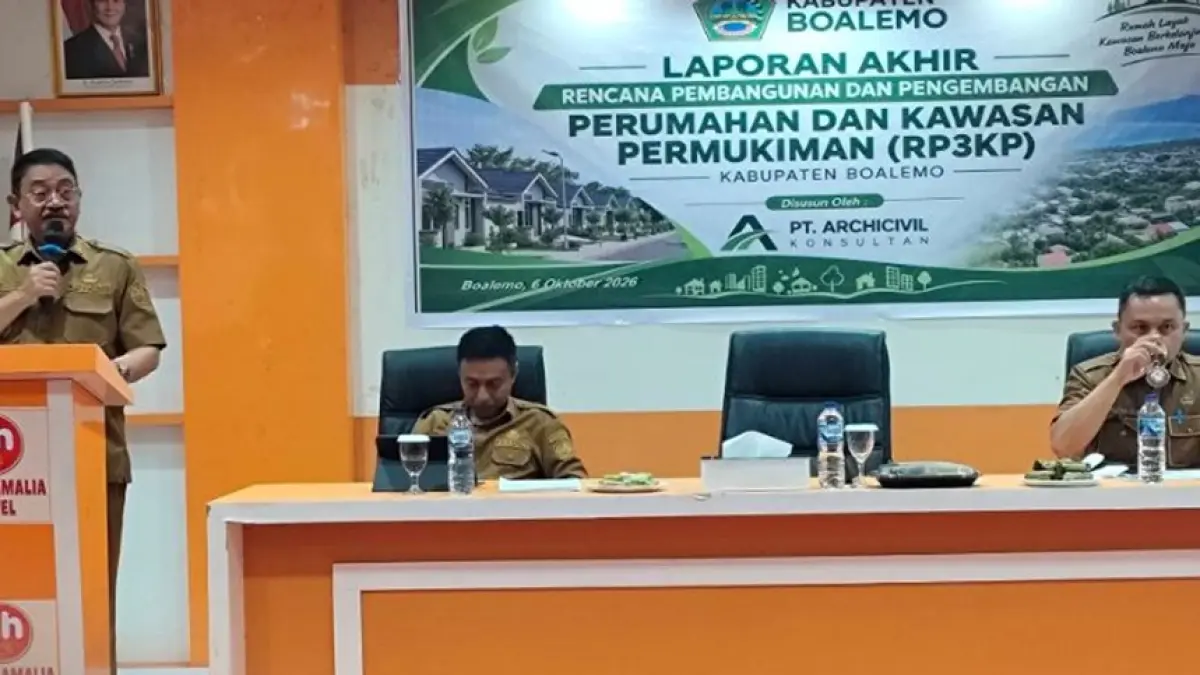 Bupati Boalemo Rum Pagau saat membuka laporan akhir Rencana Pembangunan dan Pengembangan Perumahan dan Kawasan Permukiman yang digelar Dinas PUPR Boalemo.(F:Diskominfo)