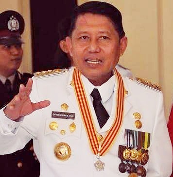 Alm. David Bobihoe saat masih menjabat Bupati Gorontalo. (istimewa)
