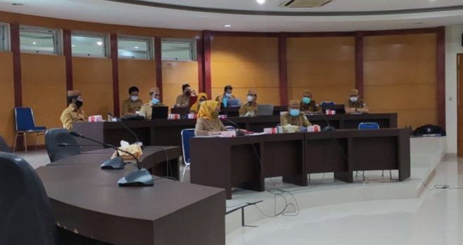 Komisi II Deprov RDP dengan Dinas Kelautan