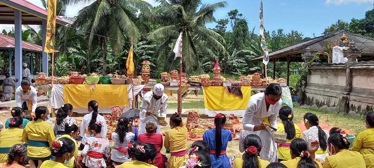Prosesi Tawur Agung Kesanga yang digelar secara terbatas karena pandemi COVID-19 tersebut merupakan rangkaian perayaan Hari Raya Nyepi tahun baru Saka 1943. (foto: Kris Kamisma)