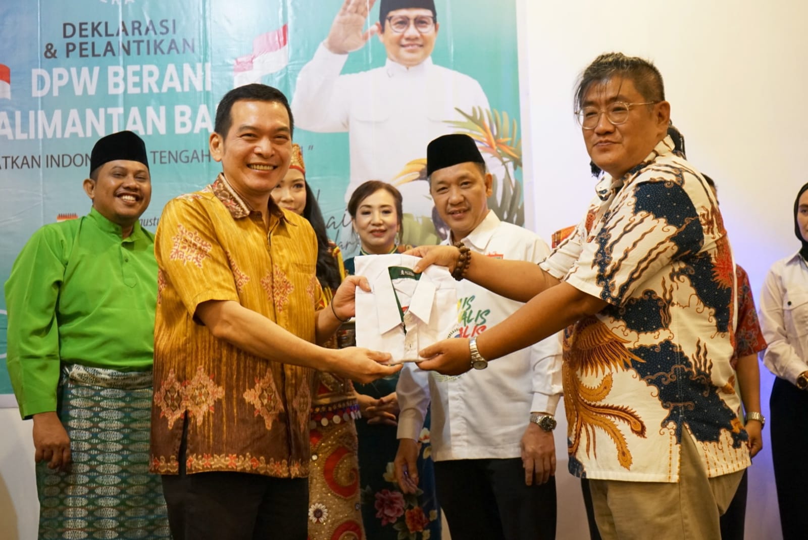 PELANTIKAN : Deklarasi dan Pelantikan DPW BERANI (Badan Persaudaraan Antar Iman) Kalimantan Barat di Hotel Mercure, Jumat (25/8) malam.