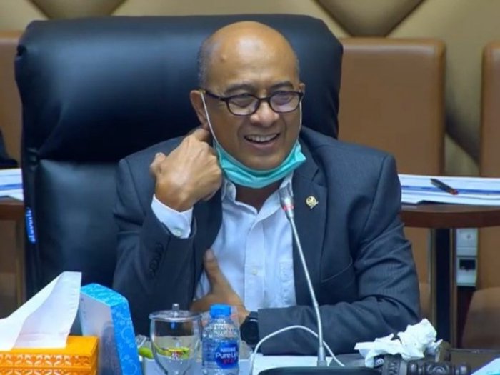 Teks Foto: Syarif Abdullah Alkadrie, Ketua DPW Nasdem Kalbar sekaligus anggota DPR RI dapil Kalbar 1 didorong DPC Nasdem Kabupaten/Kota di Kalbar maju sebagai calon Gubernur Kalbar 2024 mendatang.