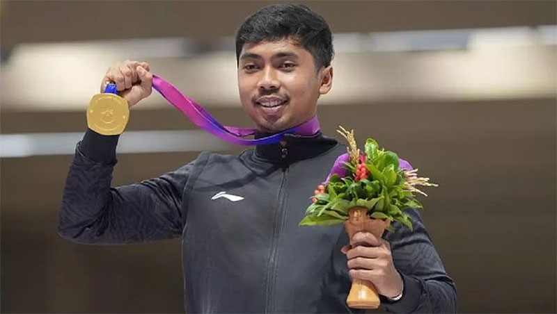 MEDALI: Atlet menembak Indonesia, Muhammad Sejahtera Dwi Putra kembali menyumbang medali emas pada Selasa 26 September 2023.