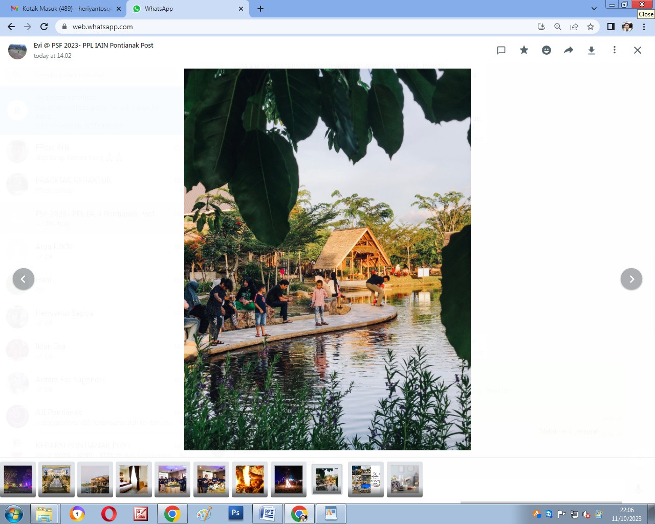 SERU: Momen ketika para pengunjung memberi umpan di kolam ikan destinasi alam wisata AMAL ZONE.