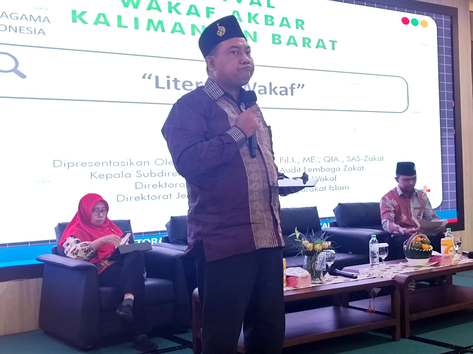 Seminar Nasional Wakaf Uang di Gedung Garuda, Kantor Gubernur Kalbar.