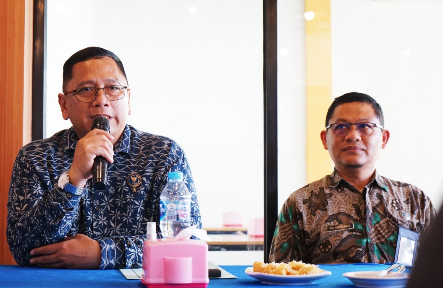 PERANGI NARKOBA: Konferensi pers BNN Provinsi Kalbar terkait kasus narkotika dan pemusnahan barang bukti berupa sabu hasil penangkapan di wilayah perbatasan.