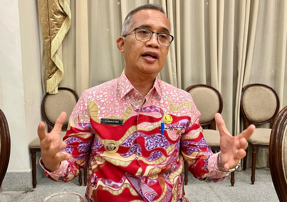 Pj Wali Kota Singkawang, Sumastro.