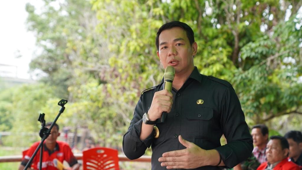Bupati Kapuas Hulu, Fransiskus Diaan