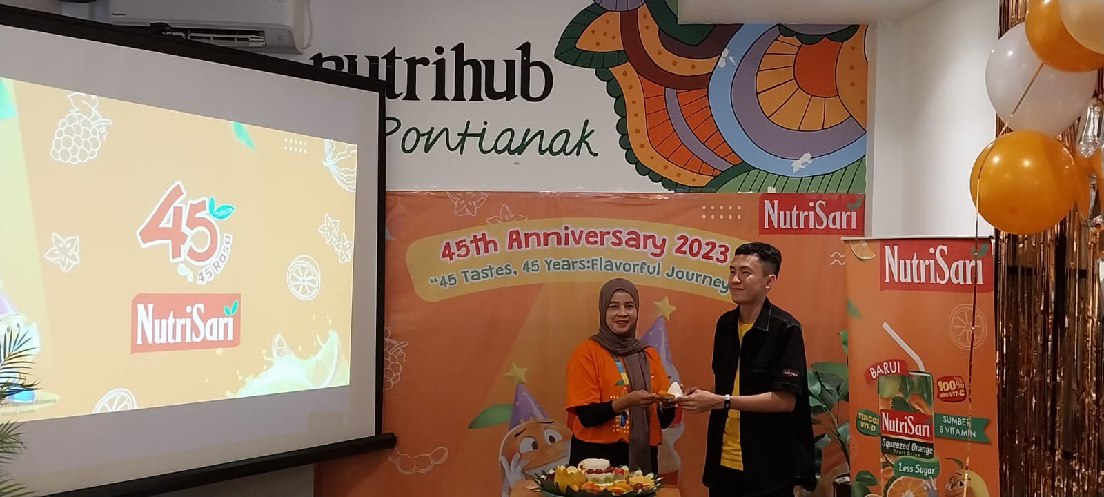 RAYAKAN : Peringatan 45 Tahun Nutrifood di Kota Pontianak dilaksanakan di Nutrihub Kafe Foodiest, Jumat (1/12).