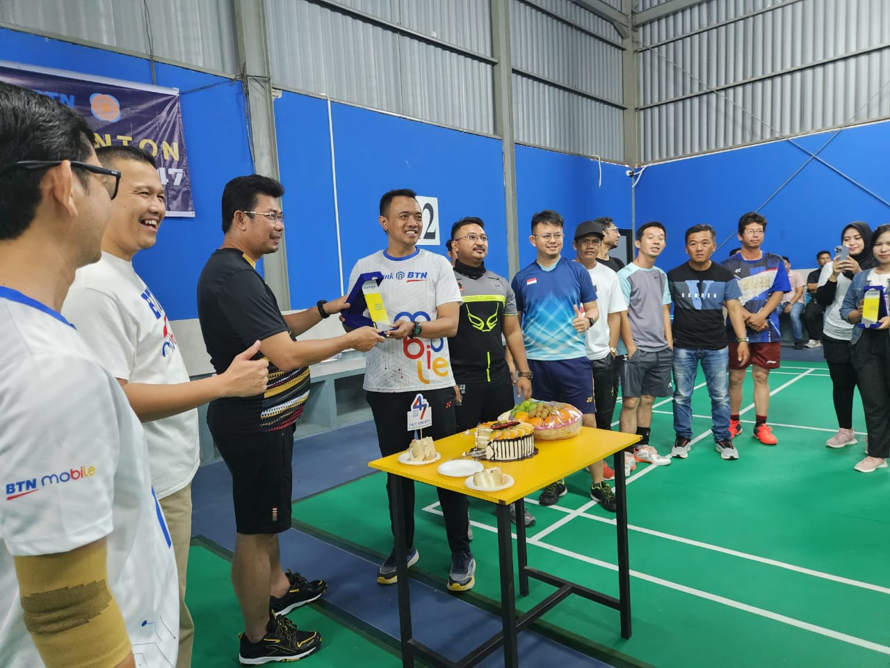 GM BTN Pontianak, Atmoko Pemberian penghargaan kepada Dewan Pengurus Daerah Real Estate Indonesia (DPD REI), Baharudin.