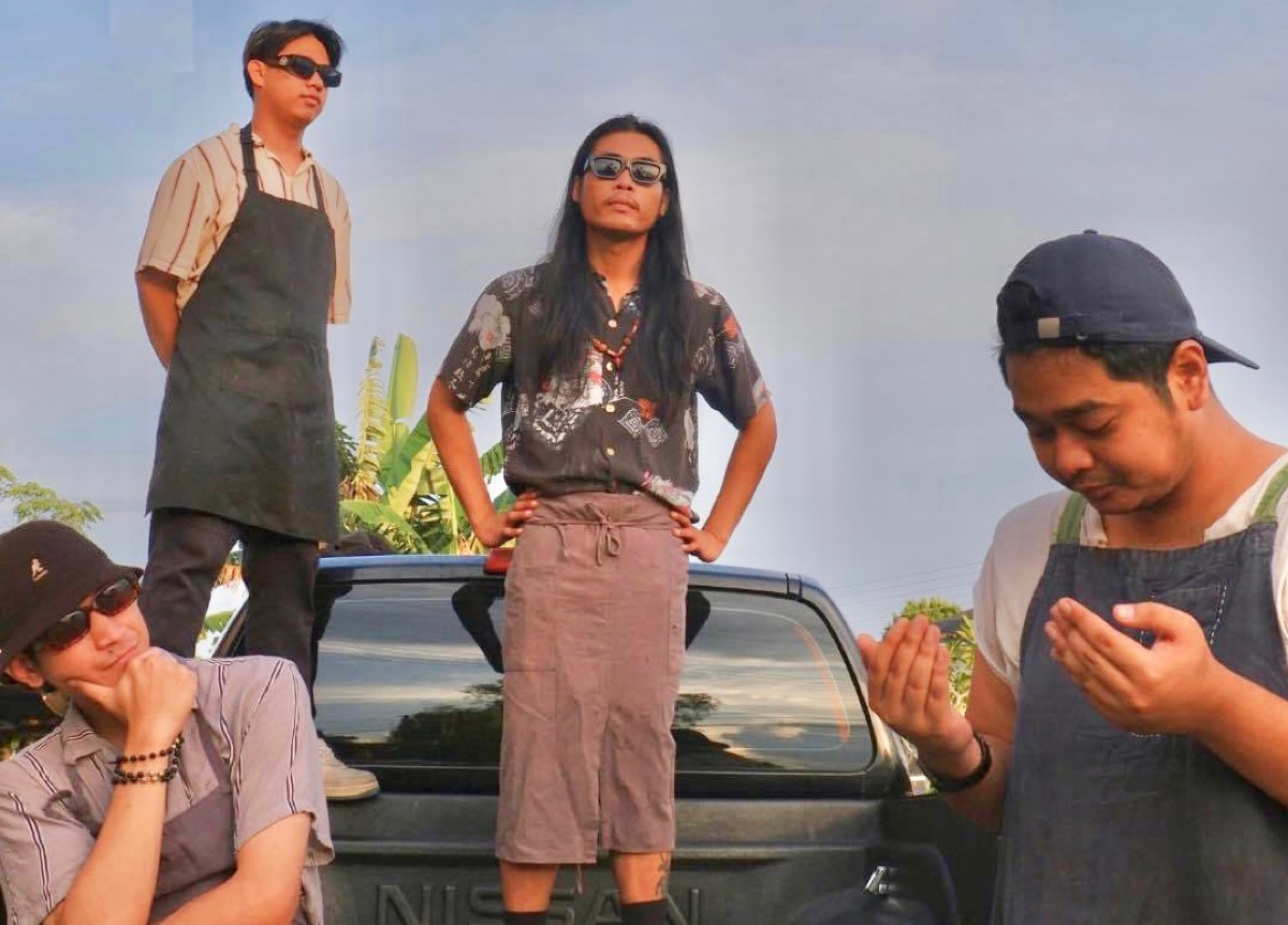 Empat chef asal Kuching akan berkolaborasi menggelar Street Food Kuching di Parklife Collective Space di Jalan Karimata Pontianak, 14-15 Desember 2023.