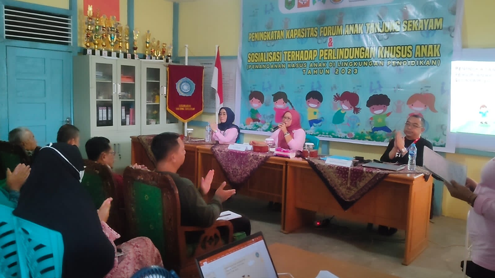 DEKLARASI : Kelurahan Tanjung Kapuas, Kecamatan Kapuas mendeklarasikan sebagai kelurahan layak anak.