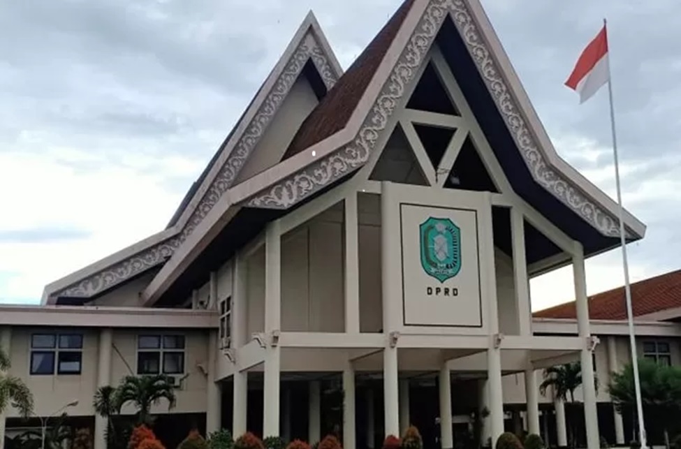 Kantor DPRD Kalbar.