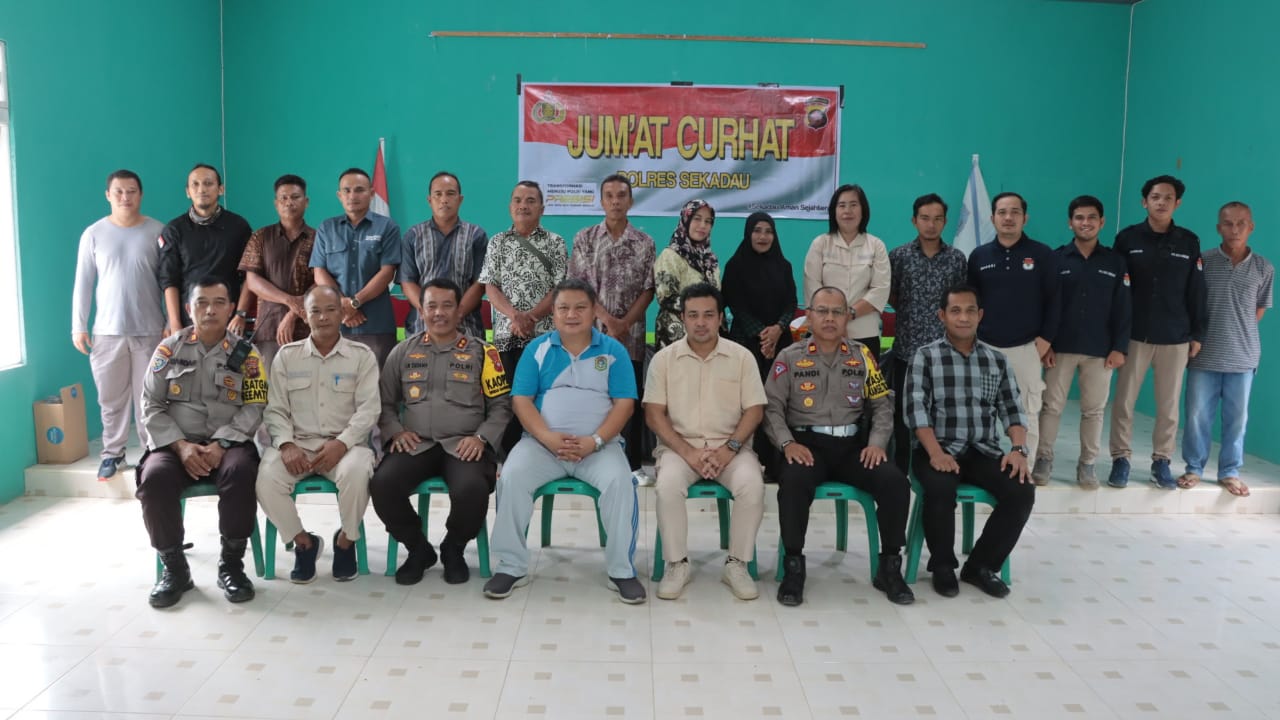 SERAP ASPIRASI: Polres Sekadau melakukan tatap muka dengan mendengarkan aspirasi dan keluhan dari masyarakat Desa Mungguk, Kecamatan Sekadau Hilir.