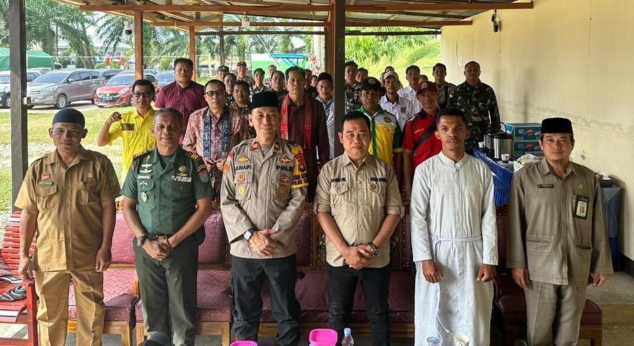 DOA : Kepolisian Sektor (Polsek) Kembayan, Selasa (24/1) menggelar doa bersama jelang pelaksanaan Pemilu.