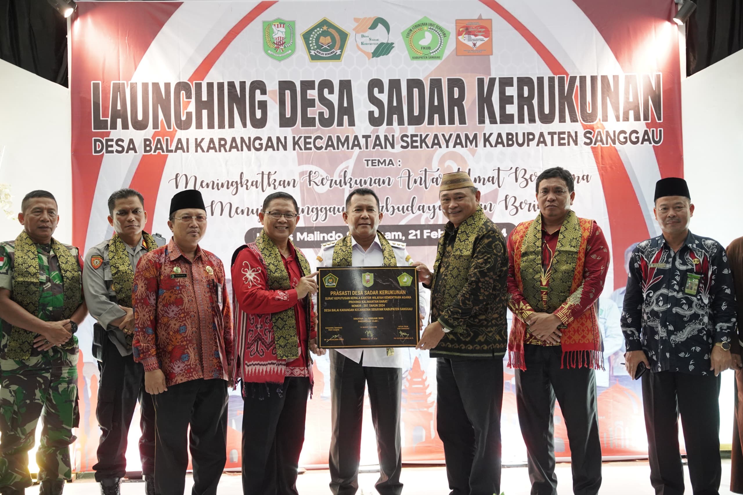 POSITIF : Penetapan Desa Balai Karangan menjadi desa sadar kerukunan akan memberikan dampak positif bagi desa di Kecamatan Sekayam tersebut.